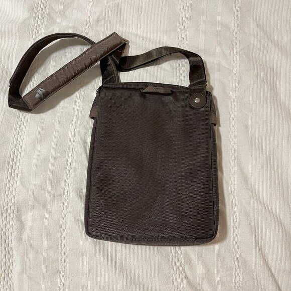 Tucano Made in Italy Finatex Tech / iPad Crossbody Messenger Bag Taupe - 13” - Picture 5 of 13